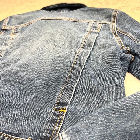 Free People Women's Denim Trucker‎ Jacket Jean Button Down Blue Size S - Picture 9 of 10